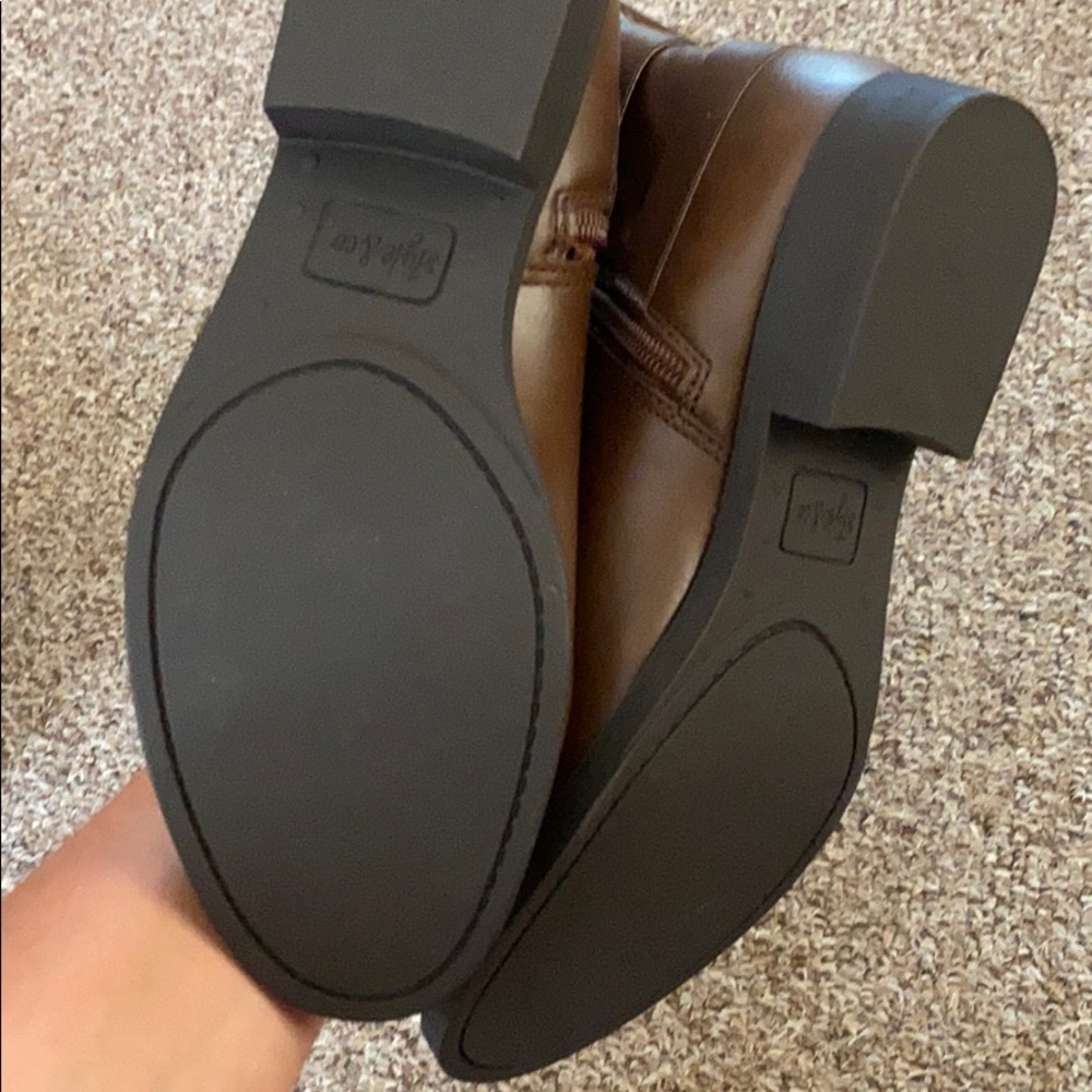 Boots - Picture 2 of 2
